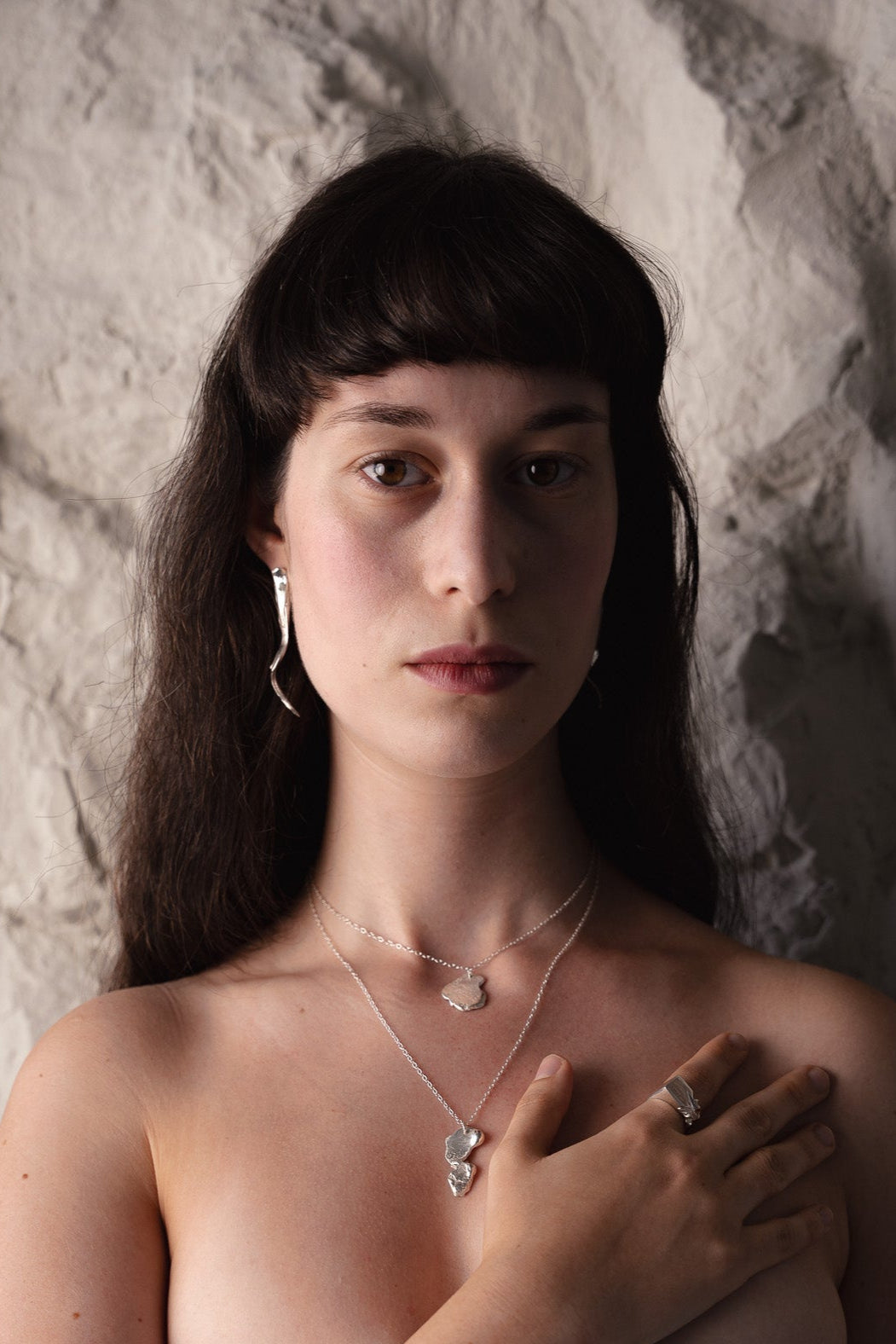 Time hold necklace