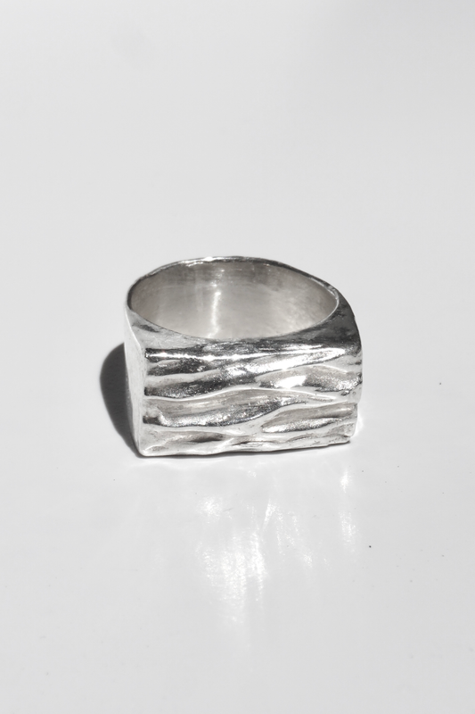 Big rock ring